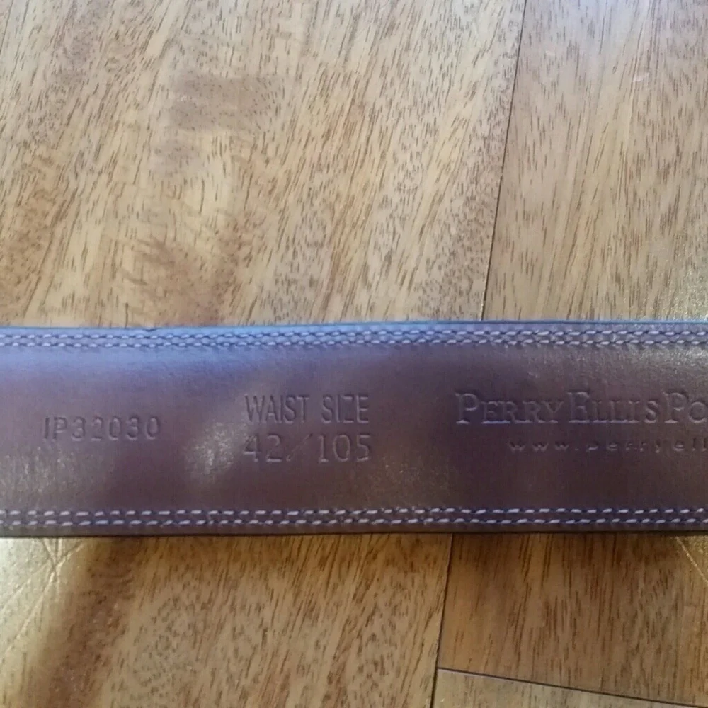 PERRY ELLIS PORTFOLIO COWHIDE BELT mens